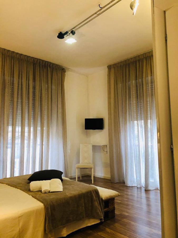 B&B Degli Artisti Suite レッチェ エクステリア 写真