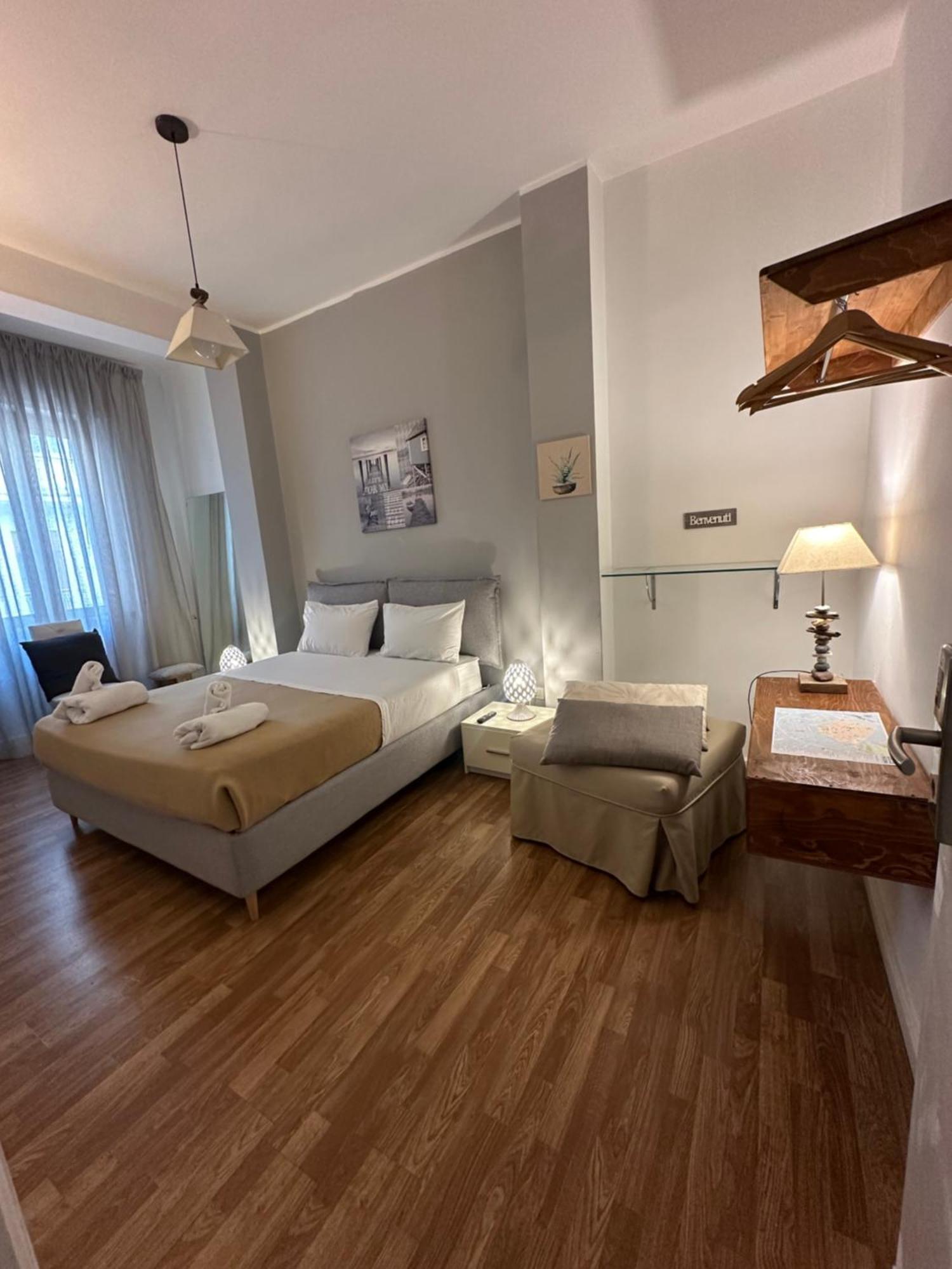 B&B Degli Artisti Suite レッチェ エクステリア 写真