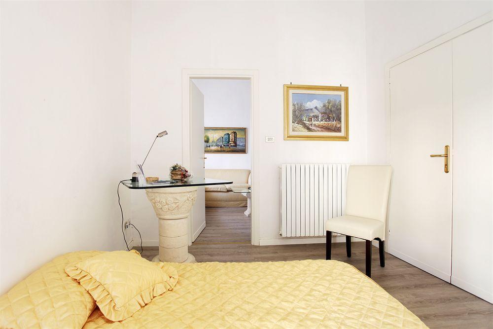 B&B Degli Artisti Suite レッチェ エクステリア 写真