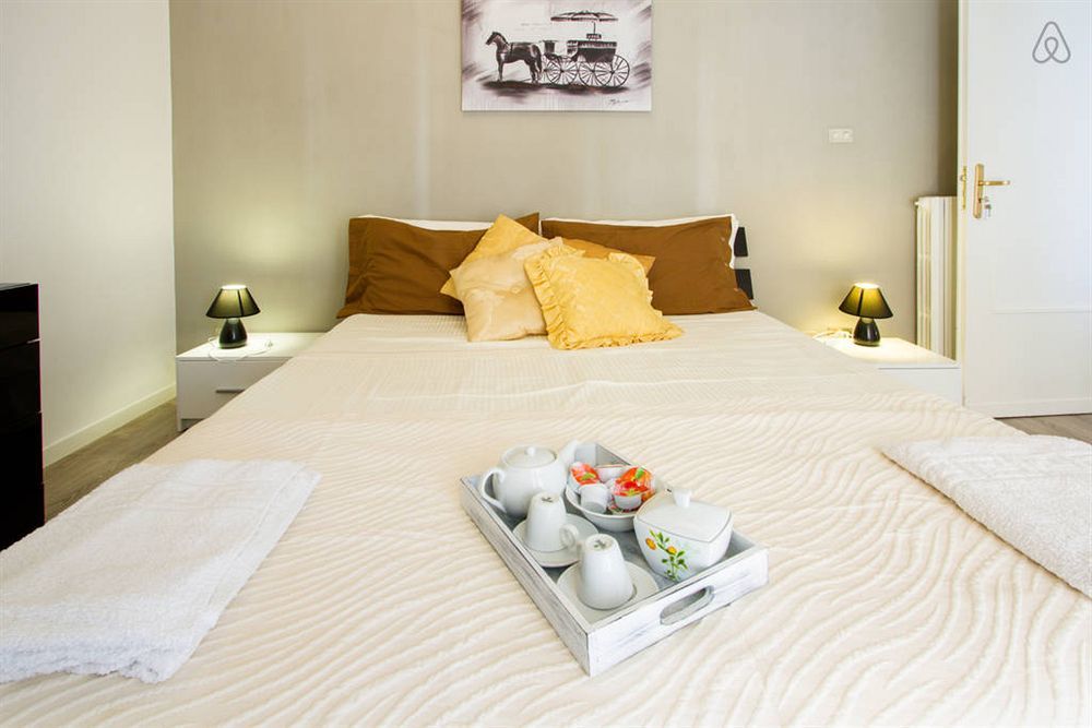 B&B Degli Artisti Suite レッチェ エクステリア 写真